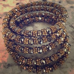 Beaded wrap bracelet ▪️ gray & gold ▪️ beautiful!